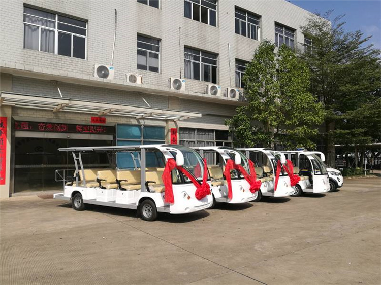 電動(dòng)觀光車為人們旅游出行帶來便利