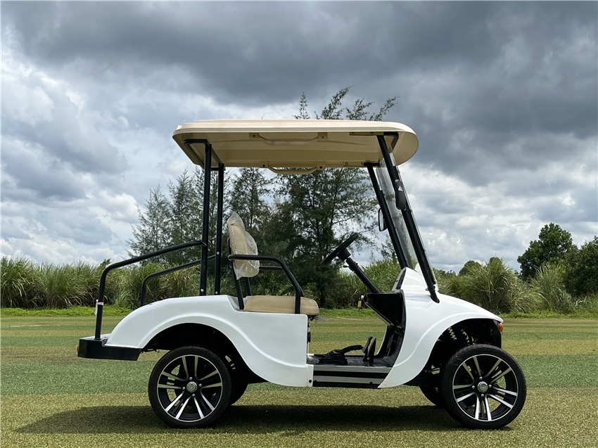 2座高爾夫球車